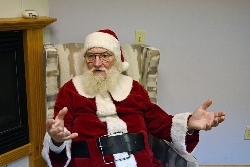 121320.N.BD.Santapandemic2.jpg
