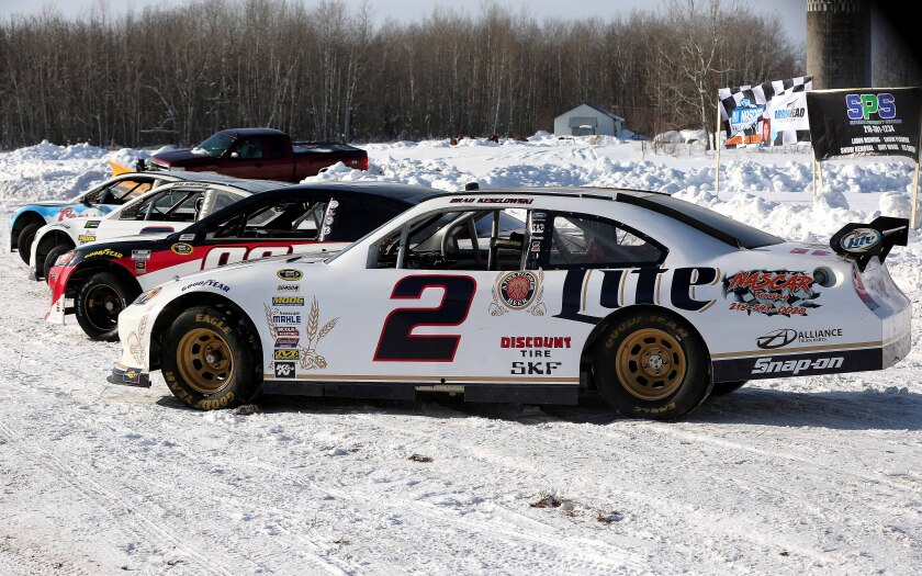 011823.S.DNT.NASCARonIce.C02.jpg