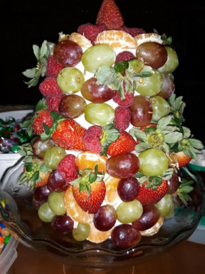 Christmas.Loretta's.fruit.tree.jpg