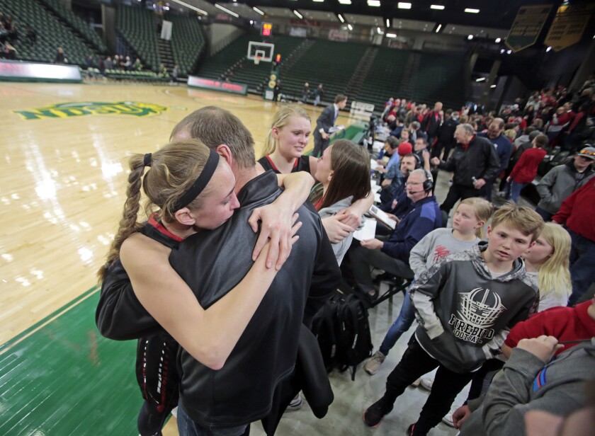 0301420.s.ff.ndAgirlsbball2reaction.03.jpg