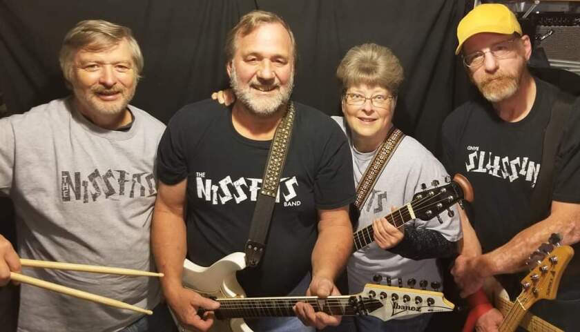 The Nissfits band.