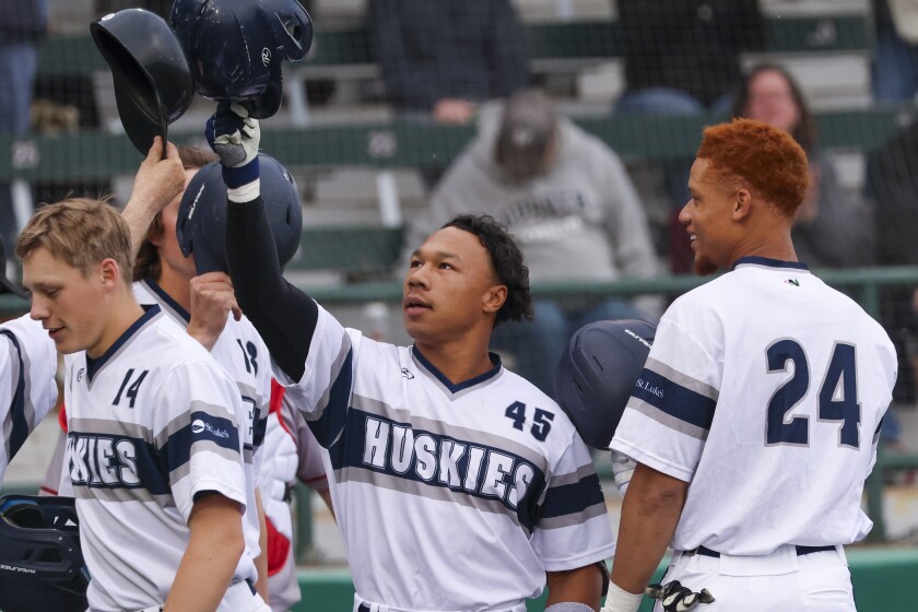 Huskies overwhelm Mud Puppies in 2022 home opener at Wade Stadium