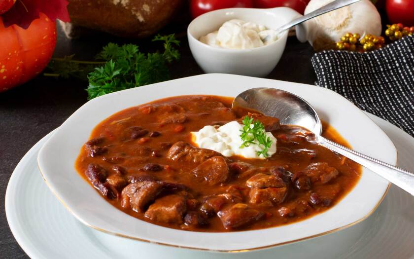 022022-cubed-beef-chili-shutterstock.jpg
