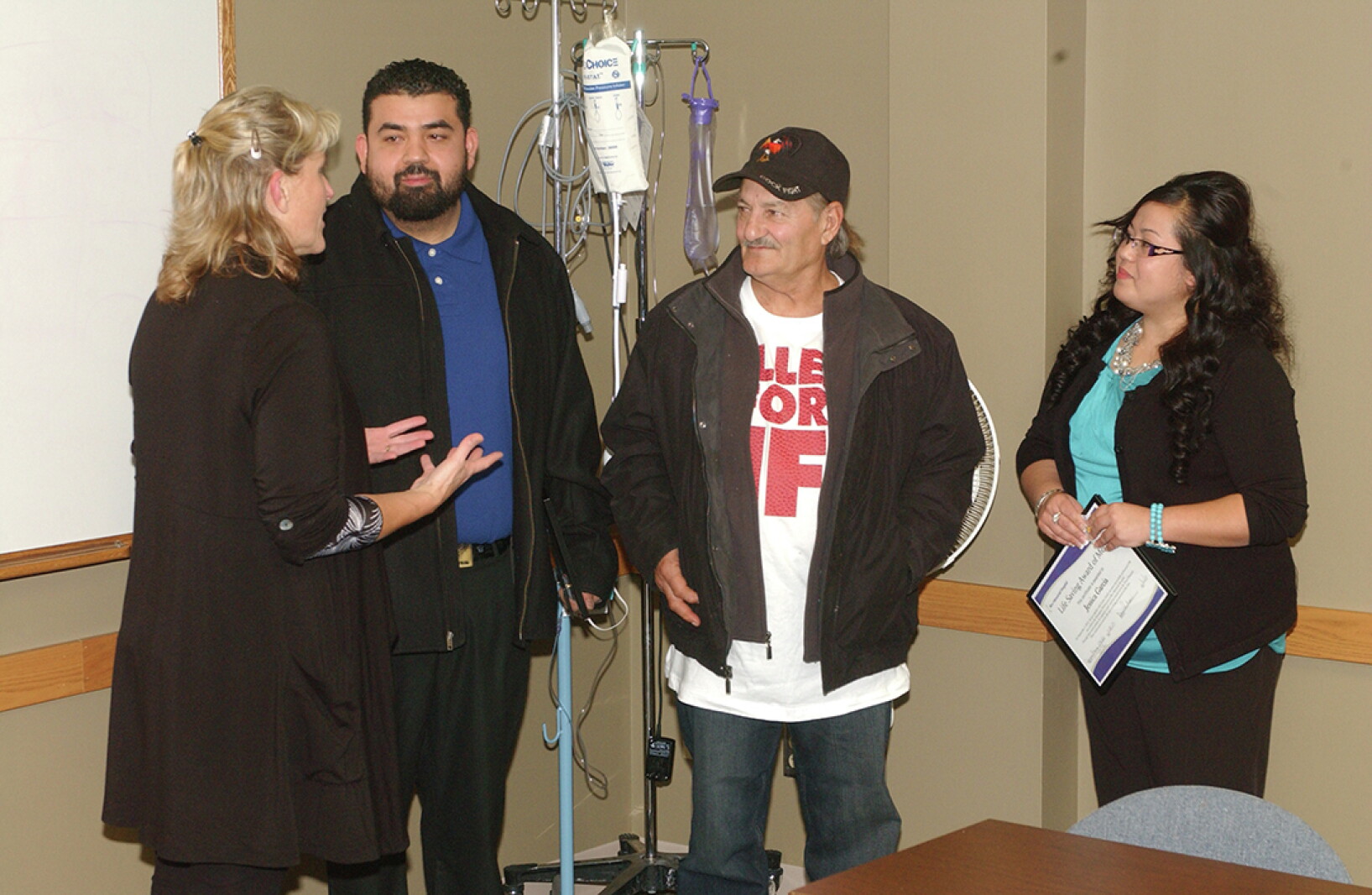 Honor for local family for saving man outside Rice Hospital ER - West ...