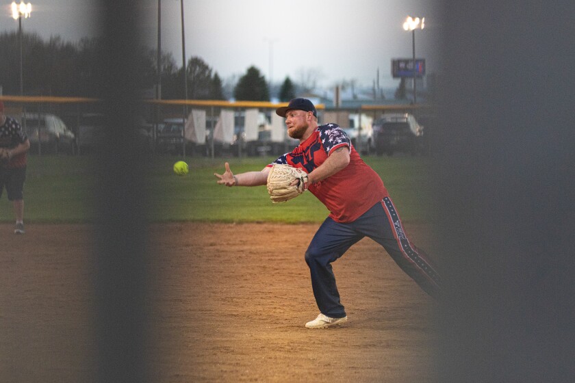 SlowPitchSoftball-18.jpg