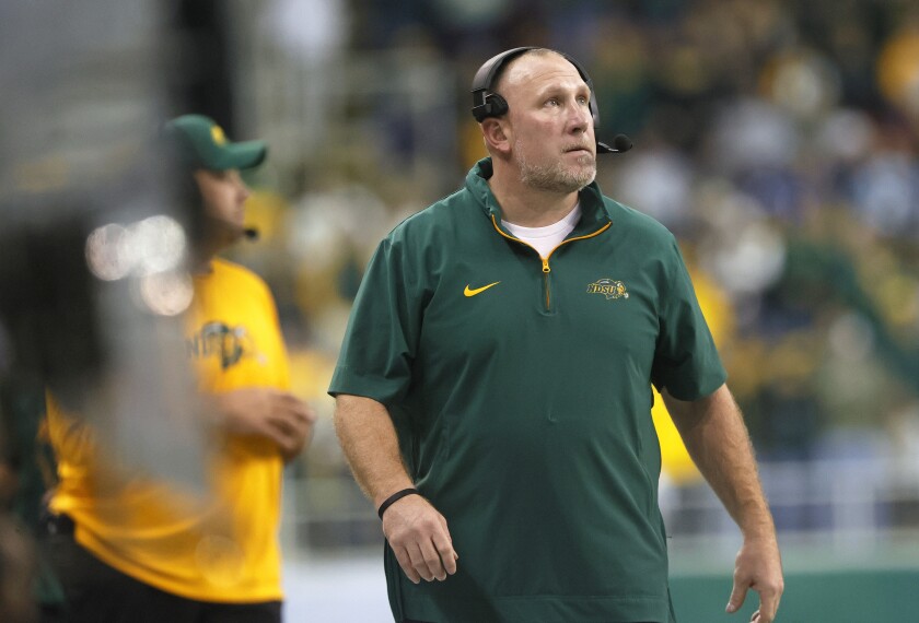 102124.S.FF.NDSUfootballPolasek
