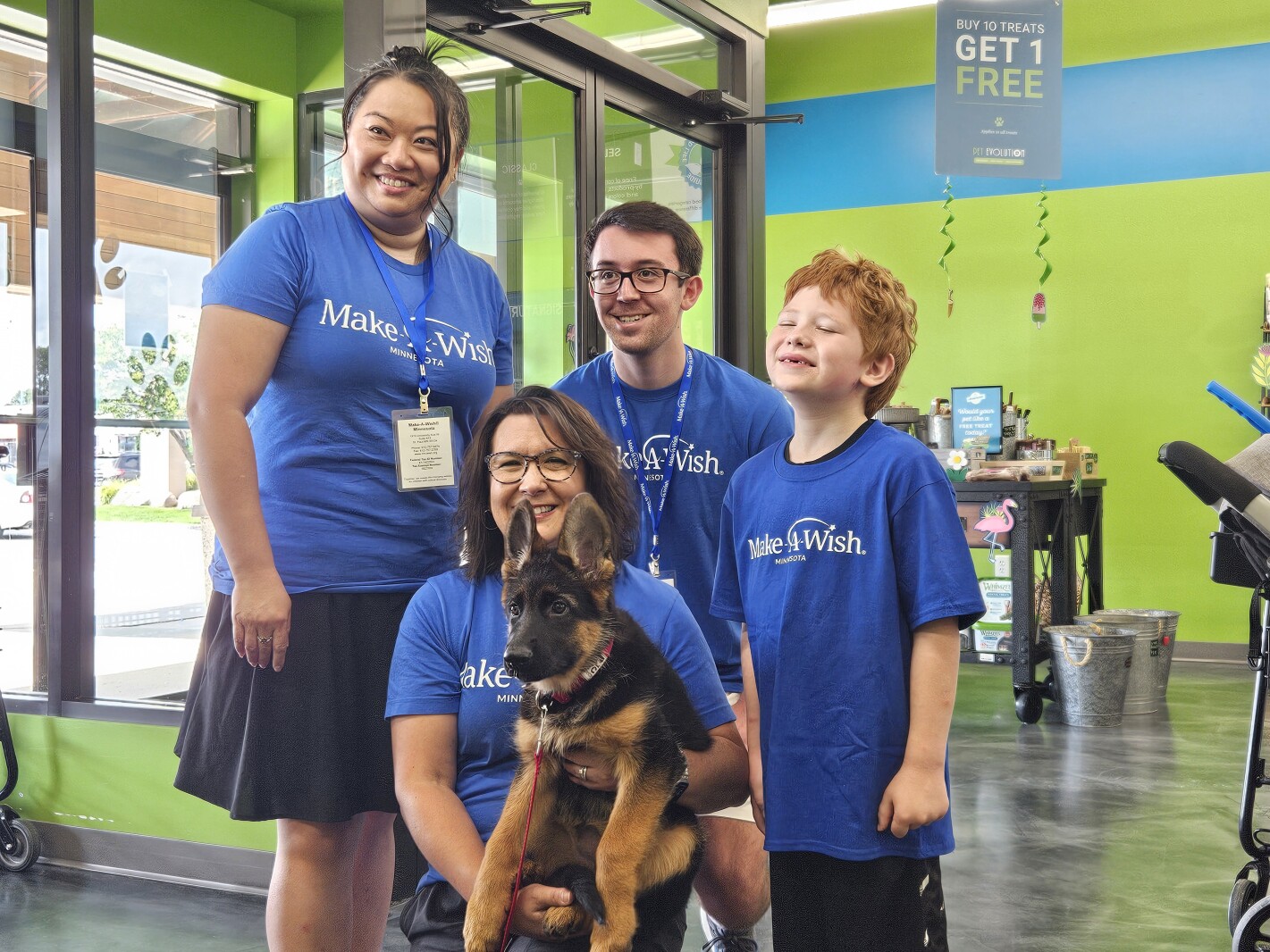 6-year-old Eli’s puppy wish granted by St. Cloud pet supply store 6-year-old Eli’s puppy wish granted by St. Cloud pet supply store
