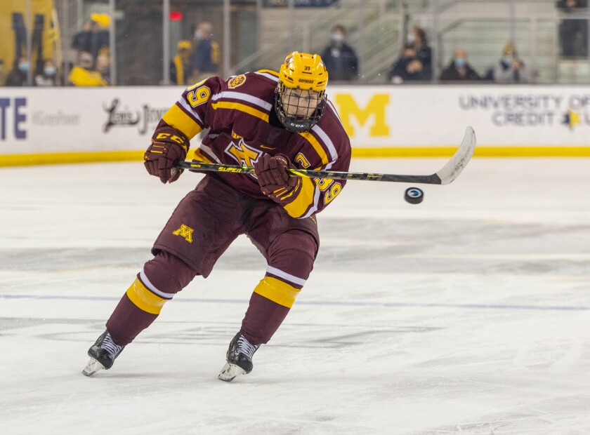 MichvsMinn-3rd-0319.jpg