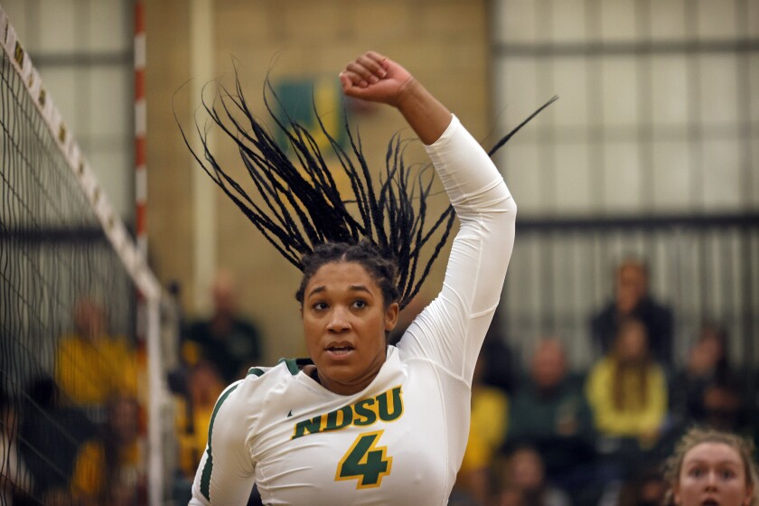 110222.S.FF.NDSUvolleyball
